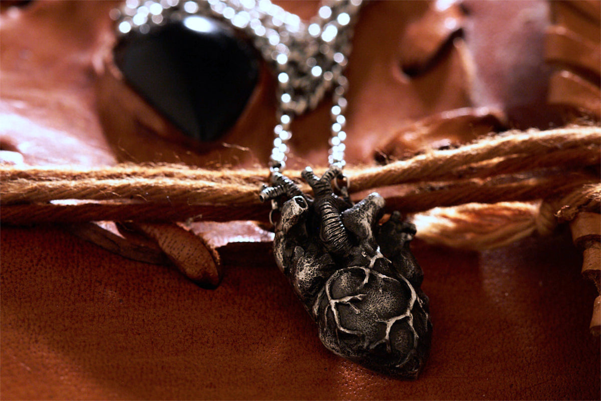 Anatomisches Herz Anhänger 925 Silber | Handgefertigt | Gothic Schmuck | Medizin Anatomie