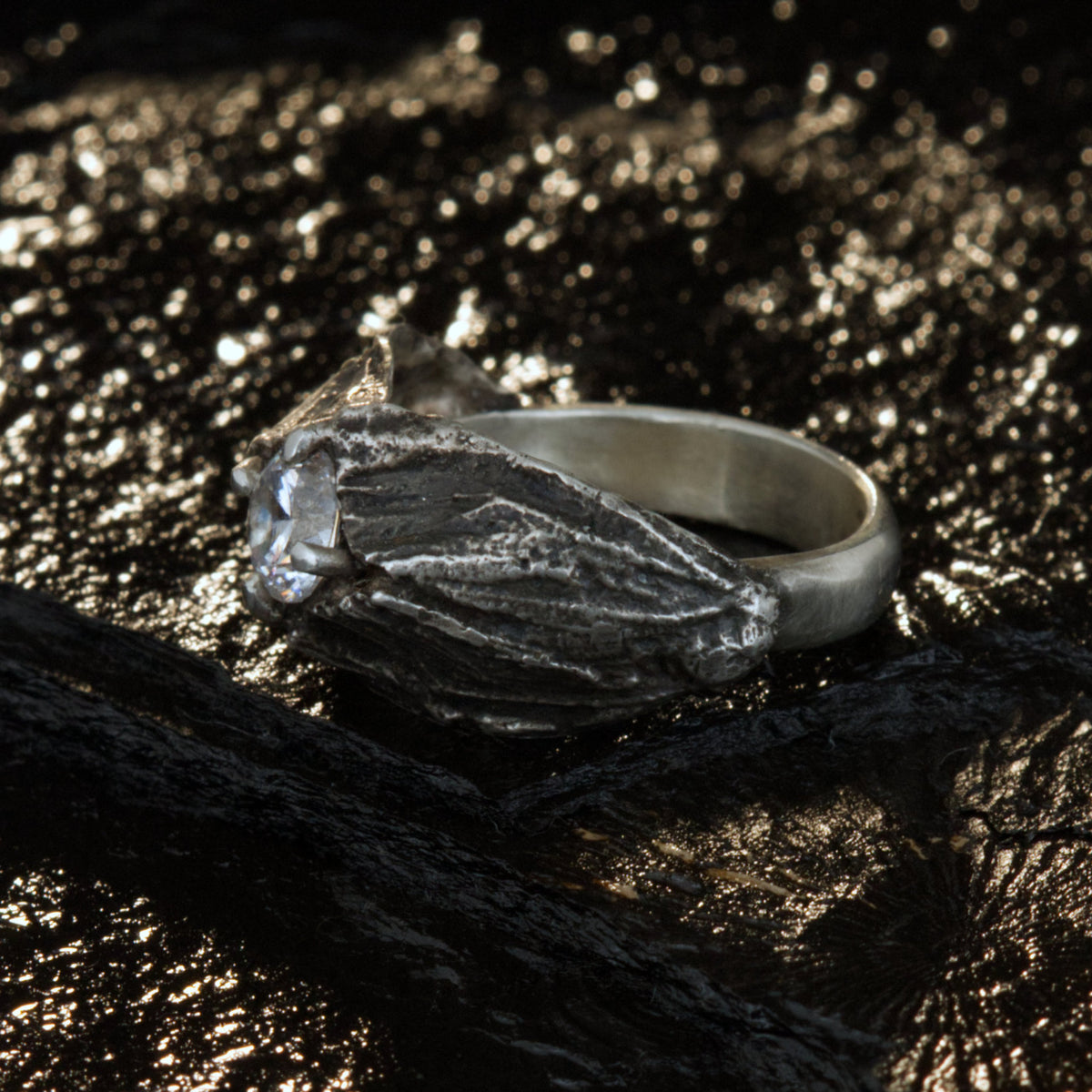 Verlobungsring Schmetterling der Nacht "Motte" aus 925 Silber mit 1ct Moissanit