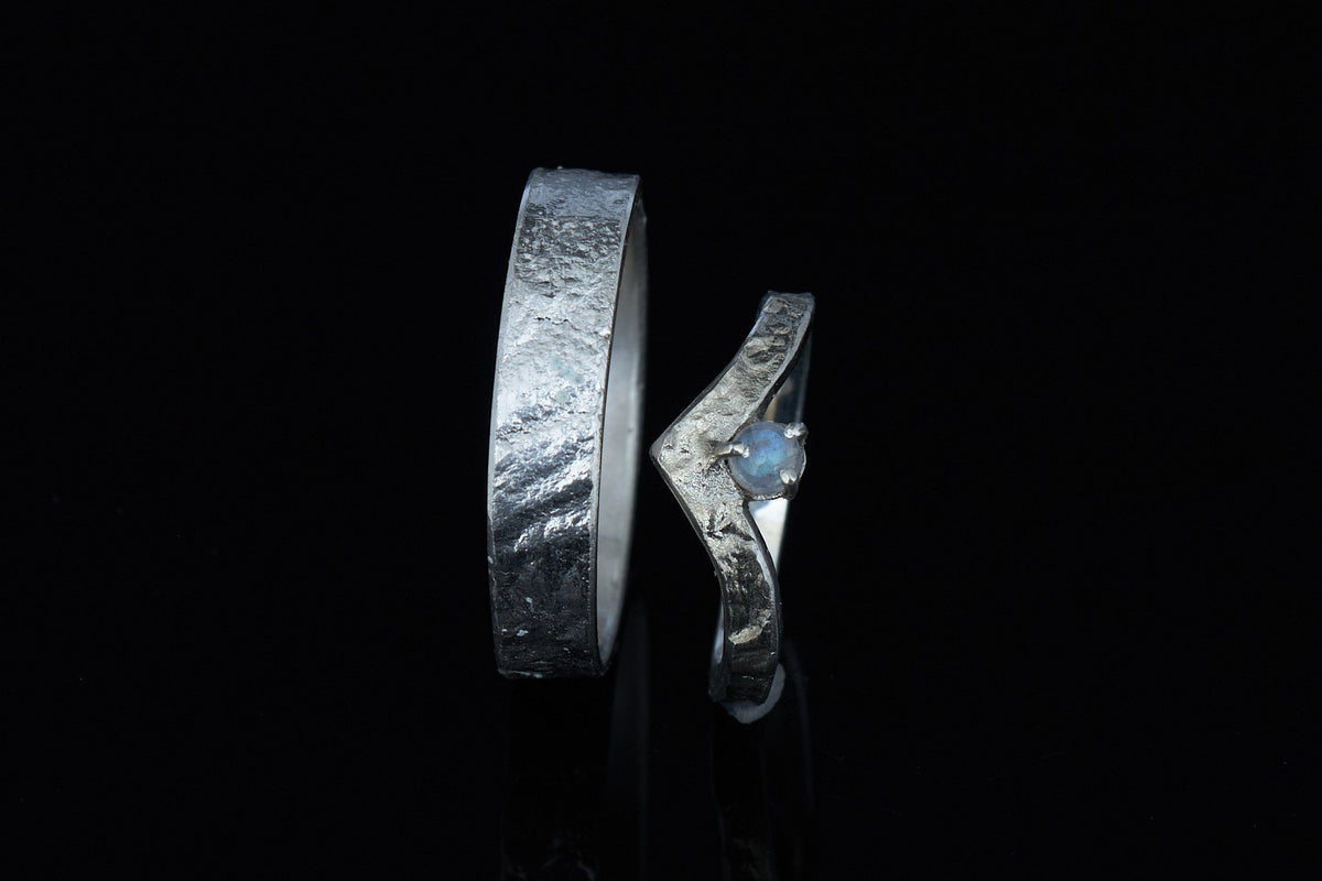 Wishbone Trauringe in retikuliertem 925 Silber matt