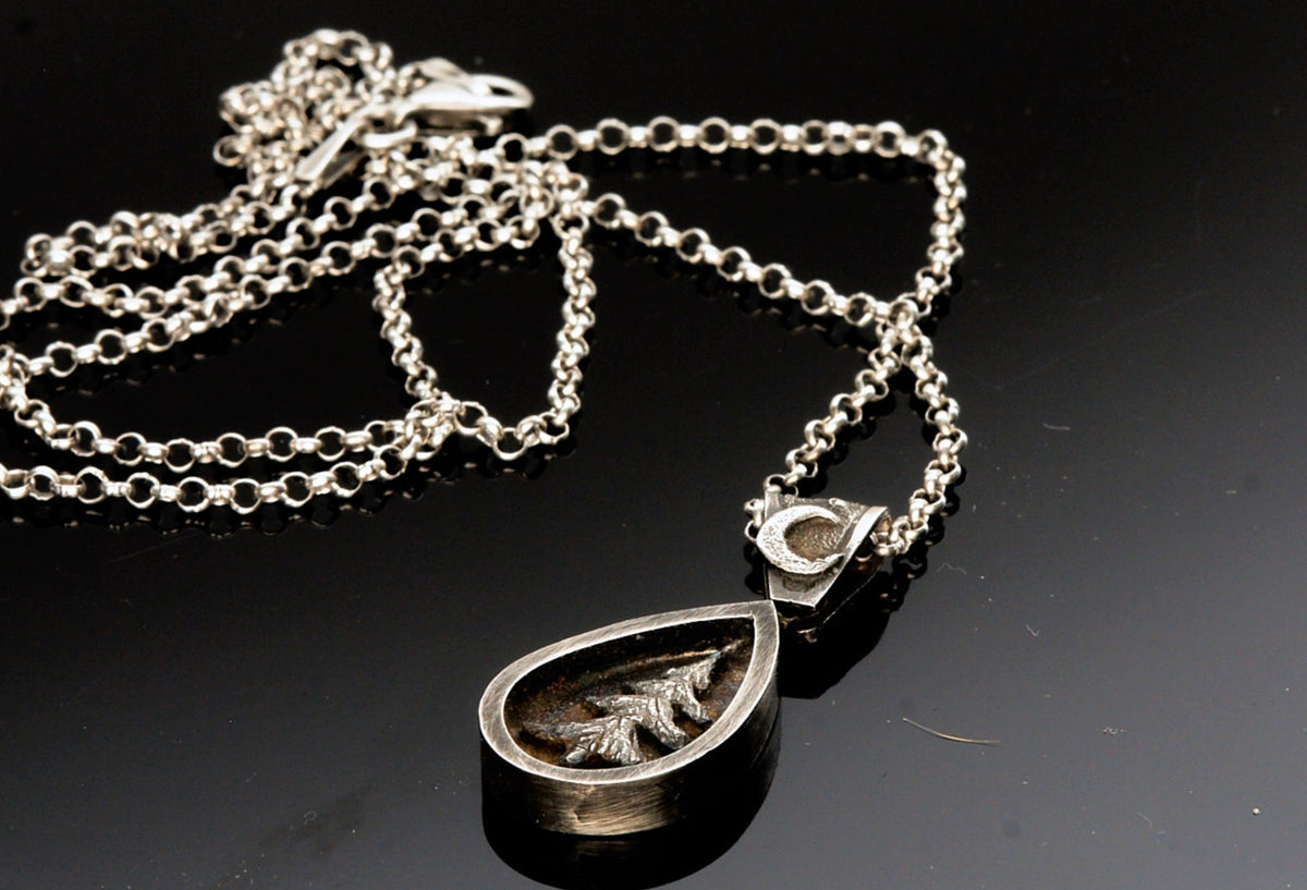 Anhänger mit Baummotiv Baum Tanne 925 Silber Goldschmiede und Trauring Manufaktur Silberschweif www.gutms.live