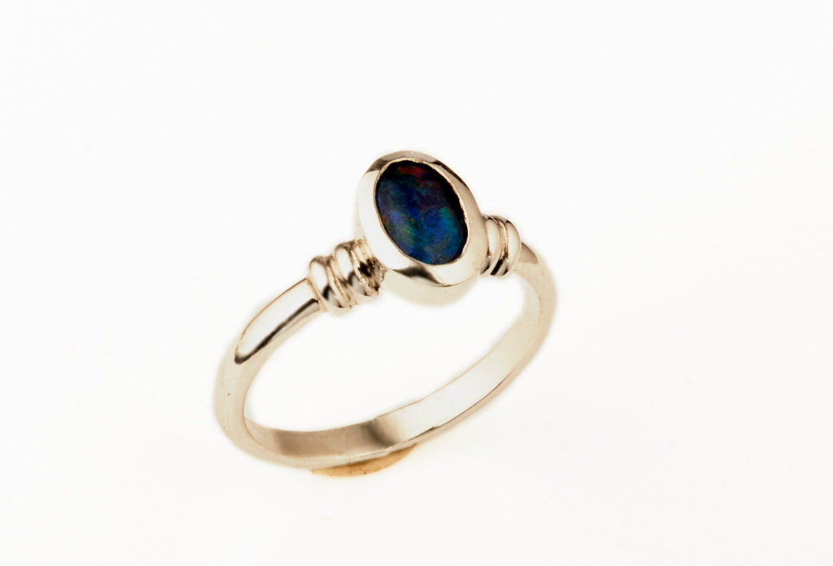 Ring mit ovalem Opal 8x6mm 925 Silber poliert schlicht und edel Goldschmiede und Trauring Manufaktur Silberscheif www.gutms.live