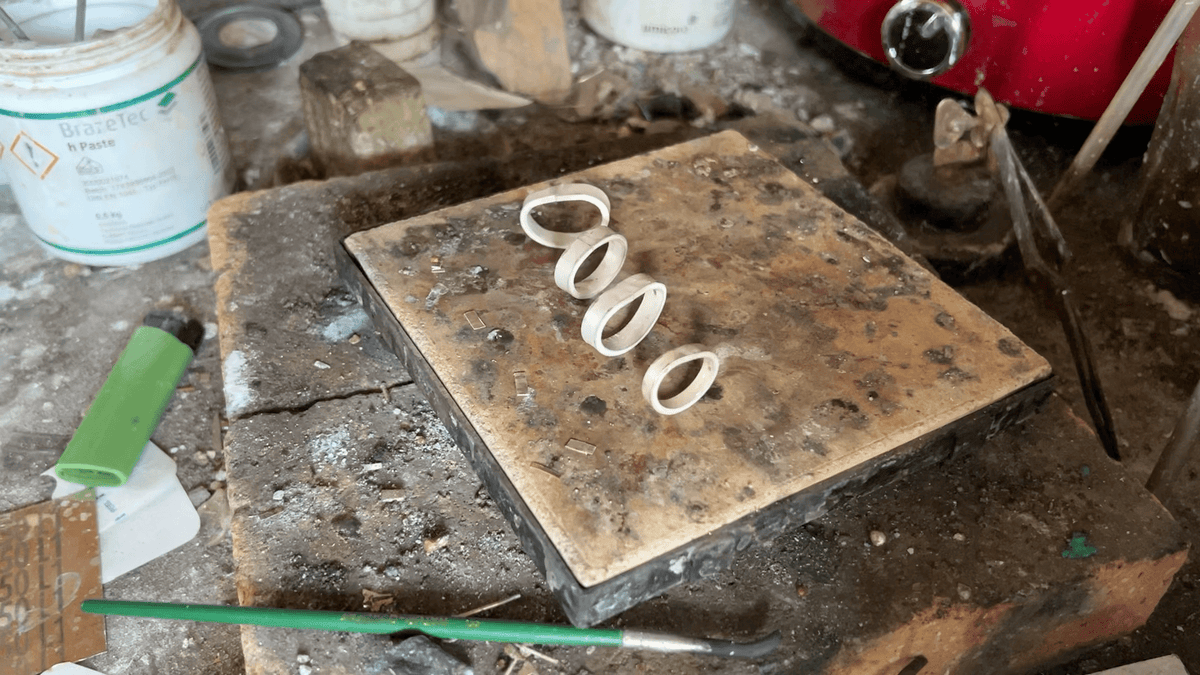 Ringreparatur für Heike
